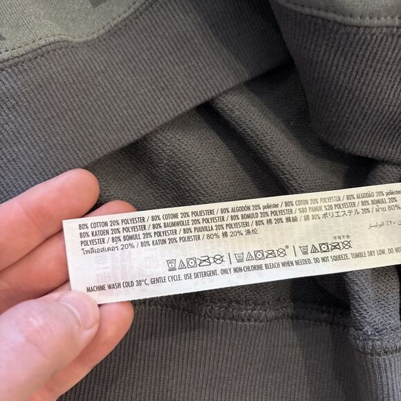 2021 Disney World Park 50th Anniversary October 1st Castle Fireworks Sz L NWT - Picture 10 of 10